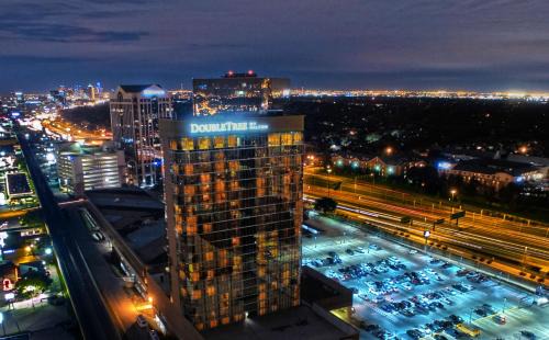 Dallas Hôtel | DoubleTree by Hilton Hotel Dallas Campbell Centre