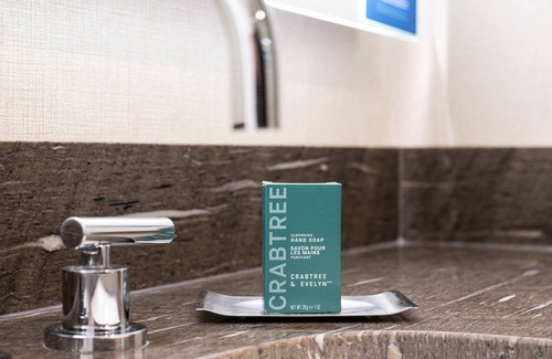 Newark Hôtel | DoubleTree by Hilton Hotel Newark Airport