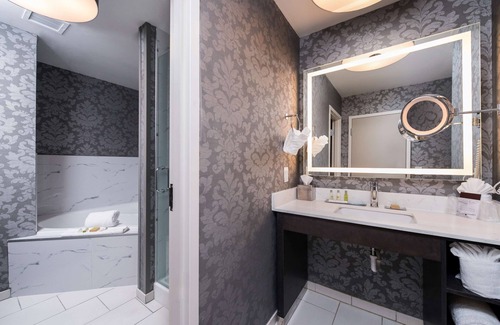 Utica Hôtel | DoubleTree by Hilton Utica