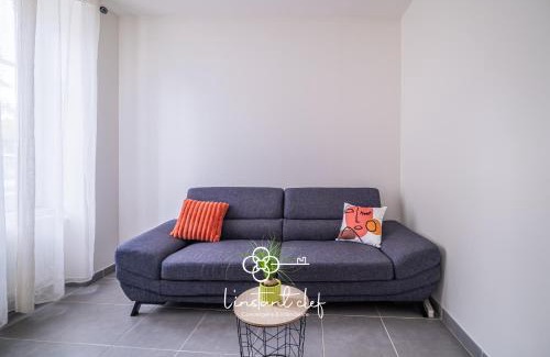 Parigne-lʼEveque Maison | Douceur bucolique, jardin & mezzanine cosy