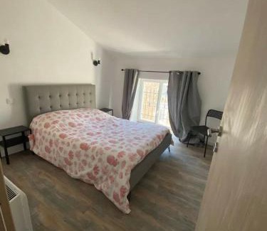 Saint-Chinian Appartement | Douceur occitane