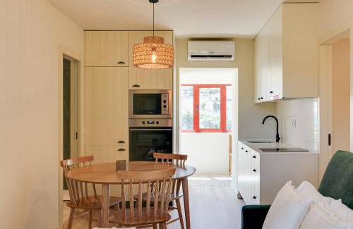 Castelo de Paiva Appartement | Douro Arda House with Pool & Jacuzzi by HostWise