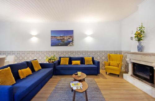 Vila Nova de Gaia Maison | Douro Garden And Rooftop Home