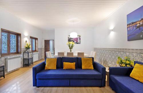 Vila Nova de Gaia Maison | Douro Garden And Rooftop Home
