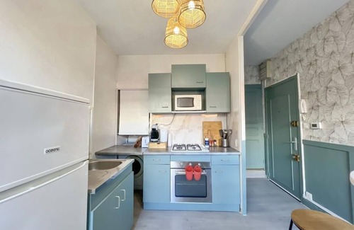 La Gare Appartement | Doux Pavillon - La Canopée: 8min walk from the station