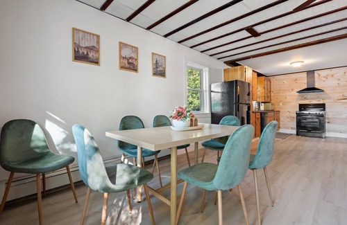 Sullivan Maison | Down East Maine Beach Front Escape Near Bar Harbor