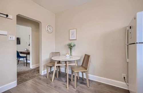 Capitol Hill Appartement | Downing by Modern Midstay / 3Blks to Cheesman! #D4