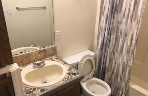 Lawton Appartement | Downstairs One Bedroom Close To Fort Sill!