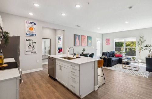Olde Towne East Appartement | Downtown 2Bedroom w/Rooftop - Near Linwood Park
