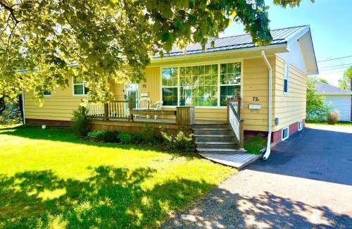 Charlottetown Appartement | Downtown-2BR APT-King-Parking-WiFi7