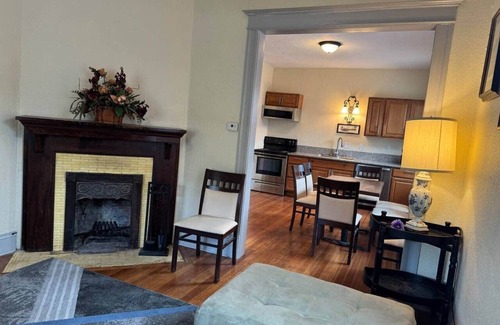 Downtown Colorado Springs Maison | Downtown, 5-bed, 3-bath, 3-level