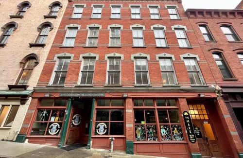 Downtown Albany Appartement | Downtown Albany 1 Bed + Workstation @ Maiden Lane
