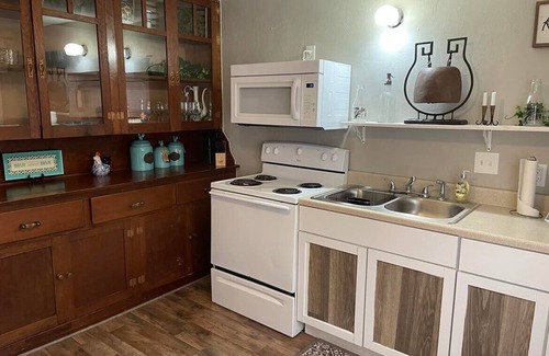 Guthrie Appartement | Downtown Apt. Wi-FI. Pets OK!