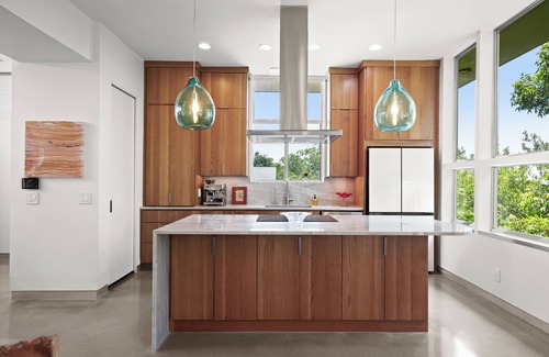 Central East Austin Maison | Downtown Austin Gem I Pet-friendly 4BR home w/ fire pit & fenced yard