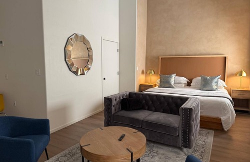 Downtown Tucson Hôtel | The Blue Elephant Suite at Unicorn Zebra