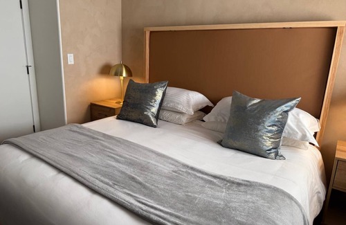 Downtown Tucson Hôtel | The Blue Elephant Suite at Unicorn Zebra