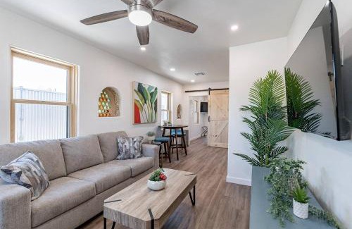 Downtown Tucson Maison | Downtown Bungalow -duplex - Ev Charger