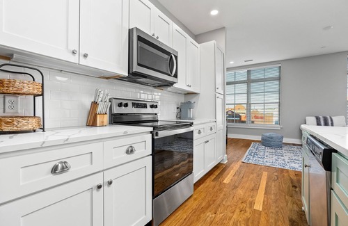 Auburn Appartement | Downtown Dream - Brand new 2/2 over Target in Downtown Auburn