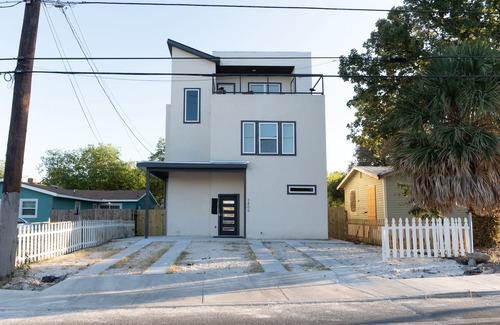 Denver Heights Maison | Downtown Duplex