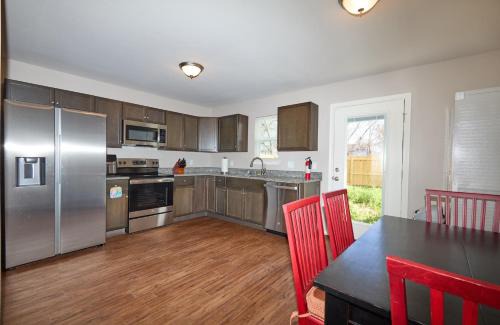 San Angelo Maison | Downtown Elegance: 2-BR Home - San Angelo, Texas