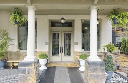Oakland Maison | Downtown Estate! Can sleep up to 24!