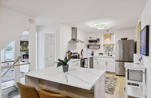 Shorewood Maison | Downtown Excelsior Dream Home!
