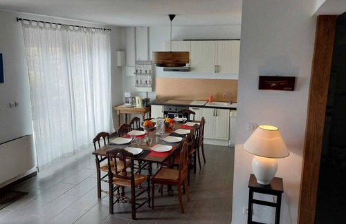 Douarnenez Maison | Maison familiale centre ville avec jardin vue mer