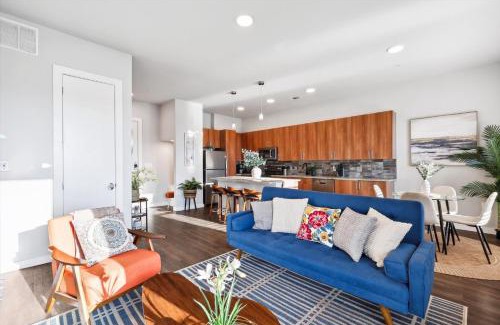 Fort Worth Appartement | Downtown Fort Worth Luxe Retreat, Pool, Gym and Free Parking