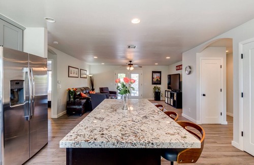 Gilbert Maison | Downtown Gilbert Getaway - 8 personnes