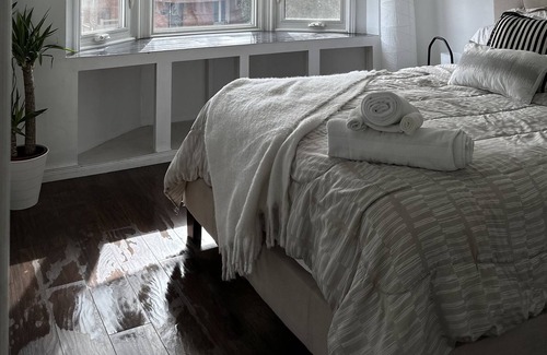 Hamilton Maison | Downtown Hamilton Home
