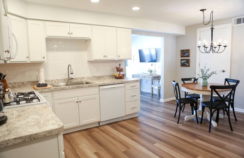 Conneaut Lake Copropriété | Downtown Lake View Condo -Unit 2