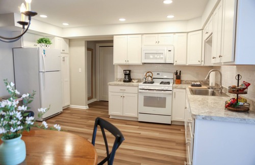 Conneaut Lake Copropriété | Downtown Lake View Condo -Unit 2