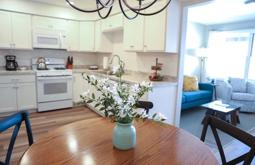 Conneaut Lake Copropriété | Downtown Lake View Condo -Unit 2