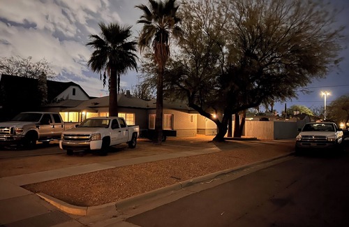 F. Q. Story Appartement | Downtown Phoenix FQ Historic District Upstairs Studio