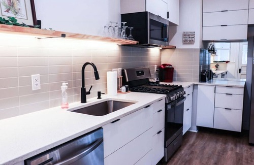 Livingston Park Appartement | Downtown Retreat - 2BR Oasis