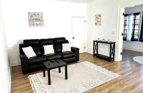 Livingston Park Appartement | Downtown Retreat - Cozy First Floor