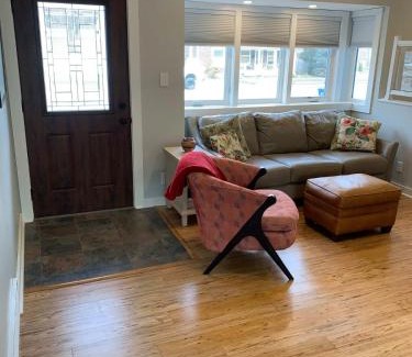 Rockford Appartement | Downtown Rockford Duplex