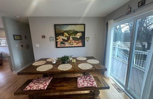 Rockford Appartement | Downtown Rockford Duplex