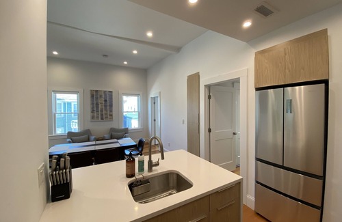 Salem Copropriété | Downtown Salem - Park & Play Modern 3 Bedroom