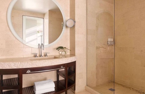 Civic Core Hôtel | Downtown San Diego Access | Rooftop Pool & Dining