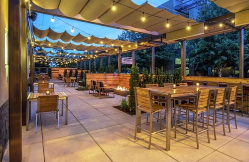 Downtown Vancouver Maison | Downtown stay next to park, near the river!!