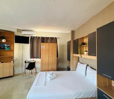 Serres Hôtel | Downtown Studios With City View K