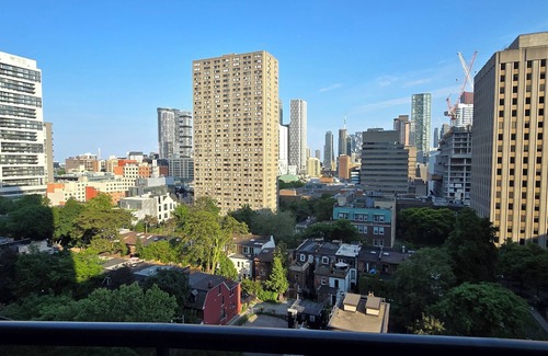 Church and Wellesley Copropriété | Downtown Toronto Condo | WiFi, Gym & Pool – Steps to Subway & Eaton Centre