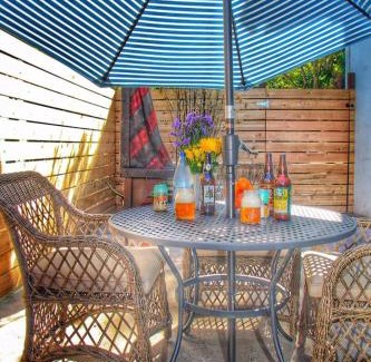 Santa Rosa Appartement | Downtown Urban Flat - close to SMART Station