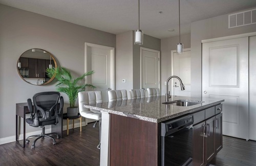 Downtown Columbus Appartement | Downtown Views from a Stylish 2BR with Balcony