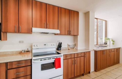 Zona 5 Appartement | DP1, Spacious & bright flat 4 mins to Cayalá