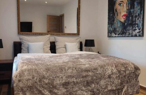 Bekescsaba Maison | Dr Becsey Luxury Apartman