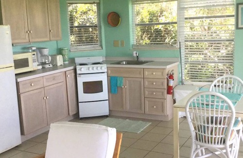 Conch Bar Villa | Dragon Cay Resort