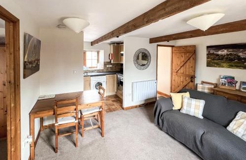 North Newton Maison | Dragonfly 3