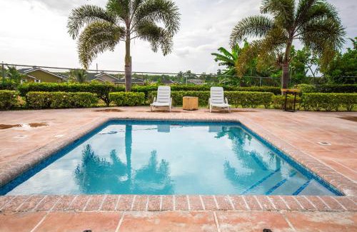 St. Ann's Bay Maison | Drax Hall 2 Bed Villa Getaway 24hrs security